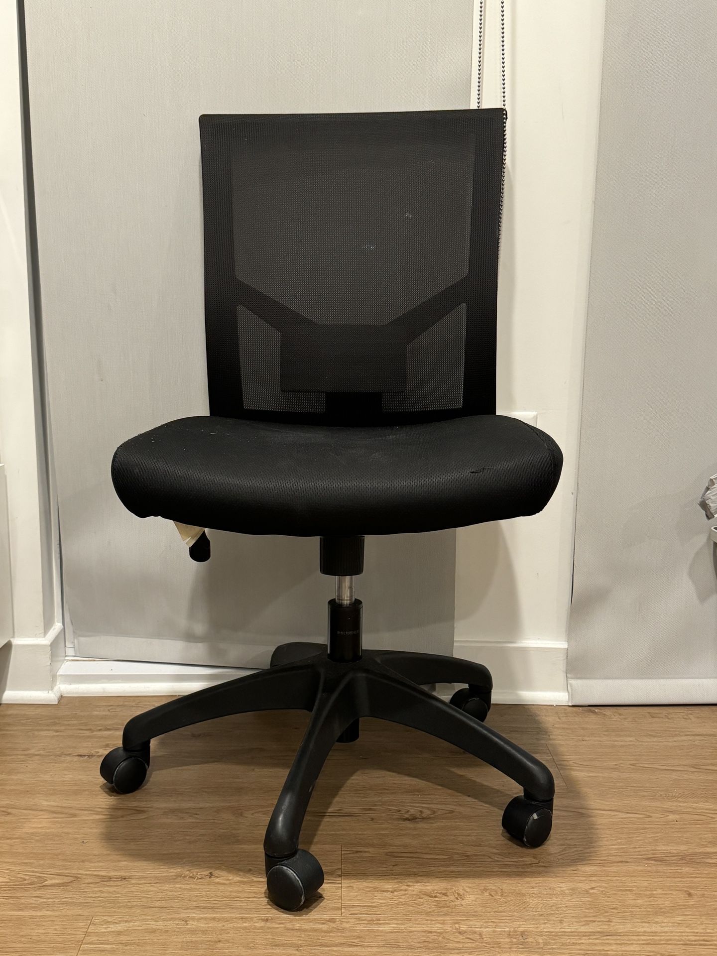 $5 Office Chair (with armrests Not In Picture)