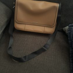 Michael Kors Messenger bag