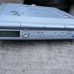 Sony Under Cabinet CD/radio W/ Remote