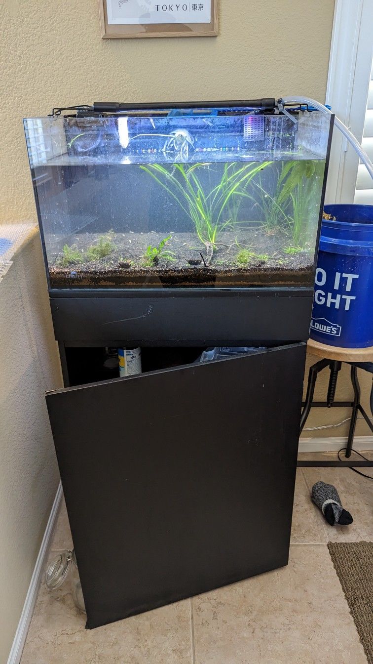 Cobalt C vue 26 Gallon Fish Tank With Matching Cabinet
