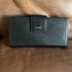 Fossil Wallet 