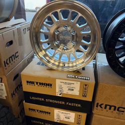 New set of (4) 17x8.5 Method 318 Machined 6x5.5 +0 wheels for sale