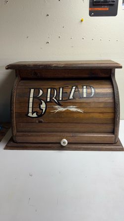 Wooden Roll-Top Bread Box