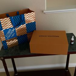 Louis Vuitton Box Authentic 
