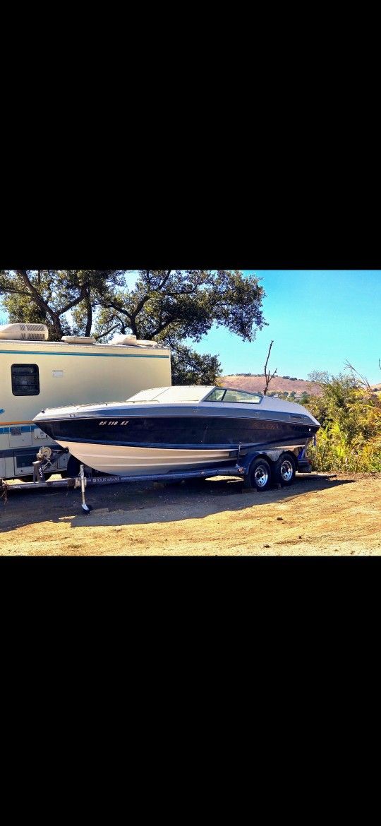 FOUR WINNS LIBERATOR