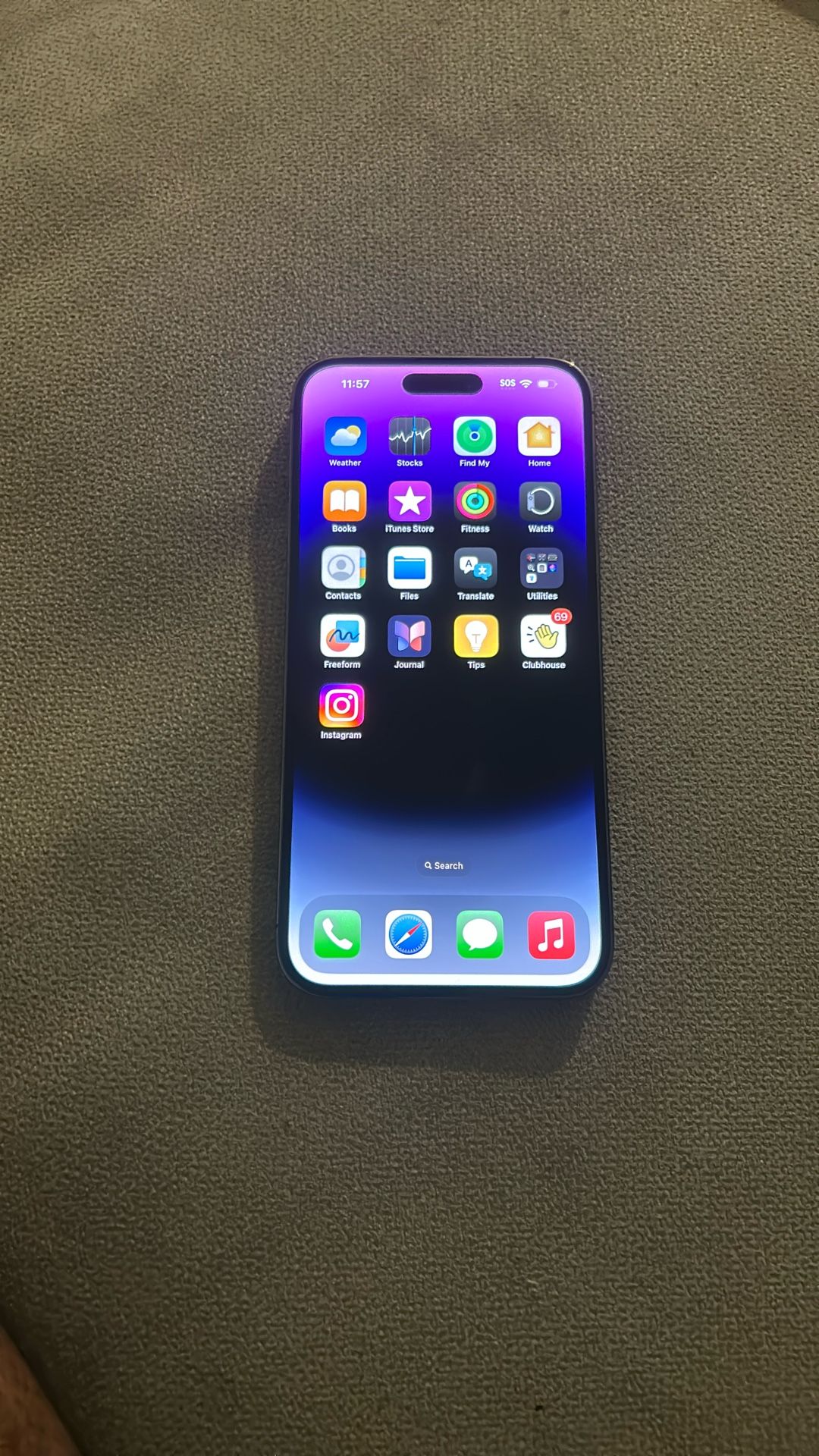 iPhone 14 Plus Locked