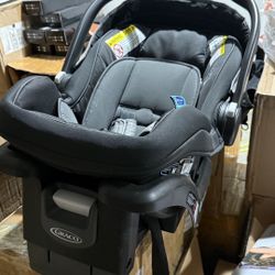 Car Seat And Stroller For Toddlers / Infants - FREE