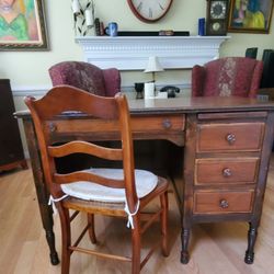 Solid Oak Desk Hand Made Excellent Condition 