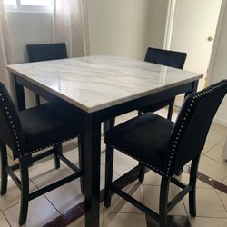 Comedor 4 Sillas  De Quality 