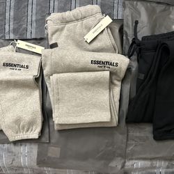 ESSENTIALS SWEATPANTS