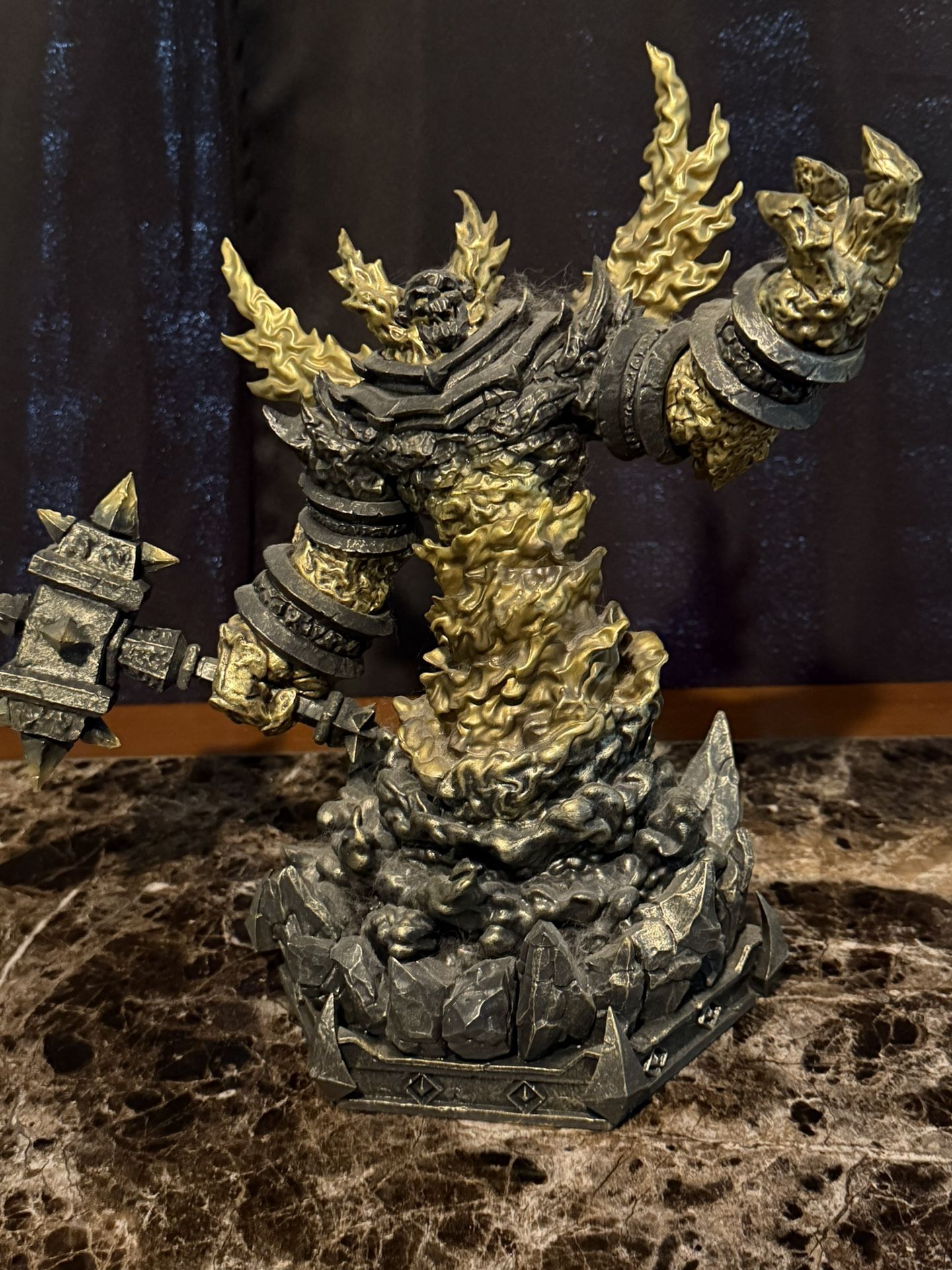 World of Warcraft Ragnaros Statue