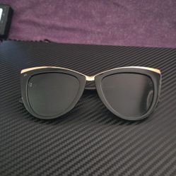Polaroid Black 'The Juliet 807' Sunglasses