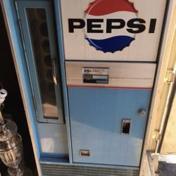 1960’s Vintage Pepsi Machine 