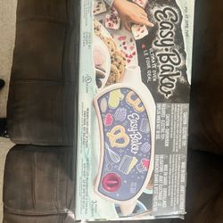 Easy Bake Oven 