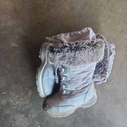 girls show boots 