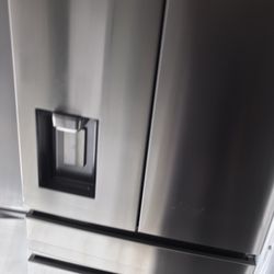 Samsung French Door Refrigerator Like New