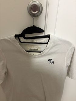 Abercrombie & Fitch White Muscle V-Neck T-Shirt