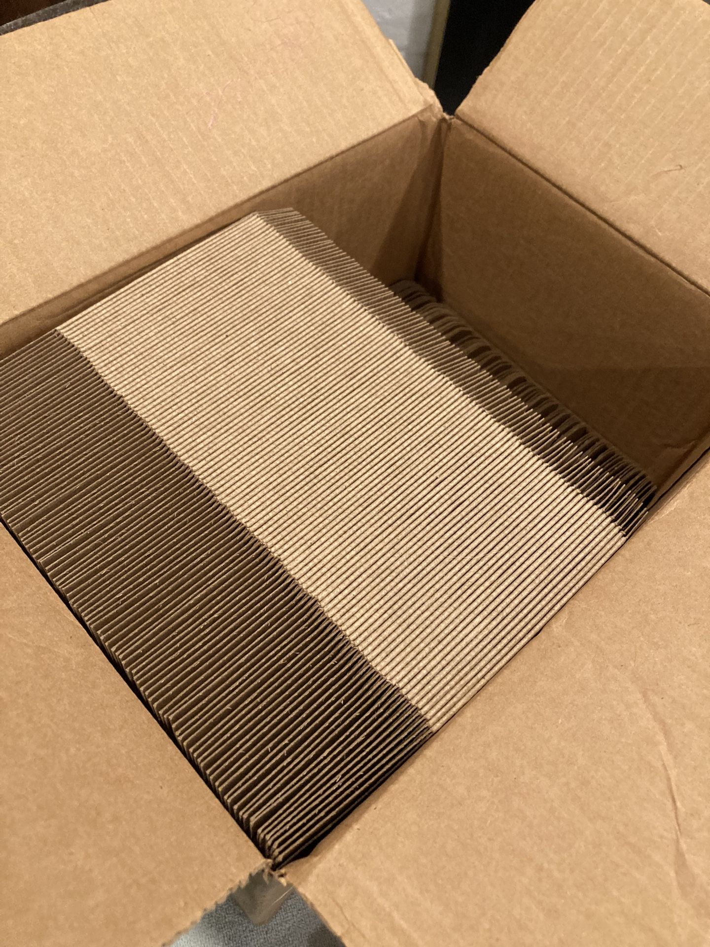 New Cardboard Gift Boxes