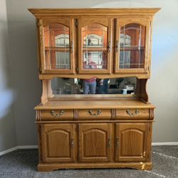 China Hutch In Great Condition, Lights Work