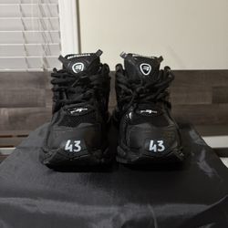 Black Balenciaga Runners 