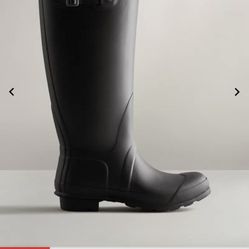 Hunter Rain Boots Size 5 - Black 