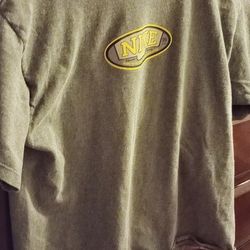 T-shirt Man's Nike Medium Gray 