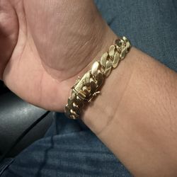 14k Gold Cuban Bracelet 