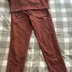 Figs Small Maroon Set