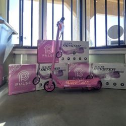 Pulse Revster 200 Electric Scooter