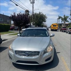 2012 Volvo S60-Check engine, Body Is Straight. 