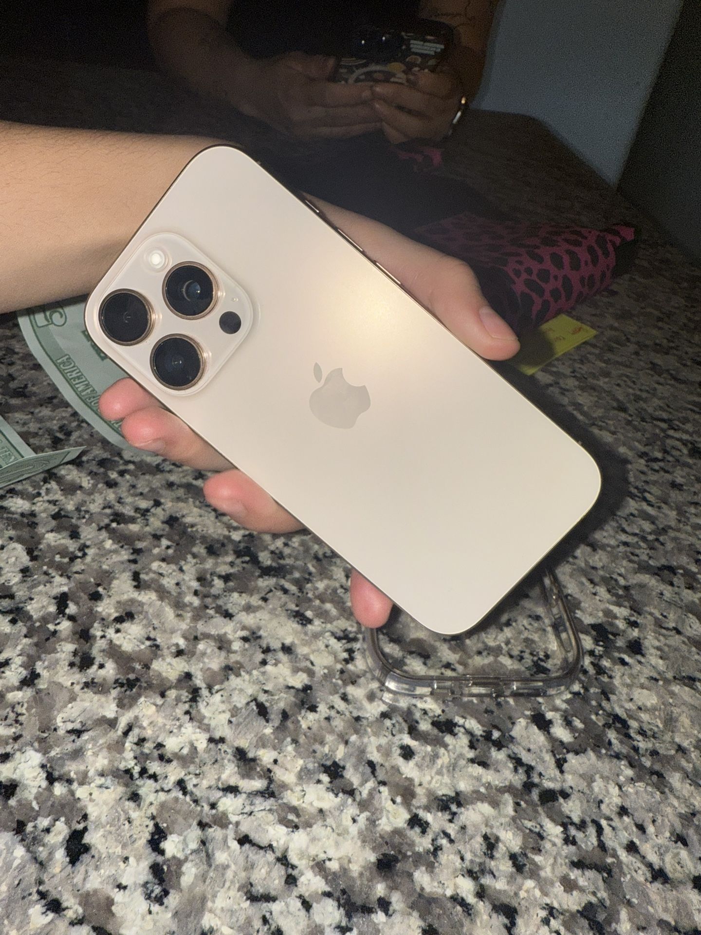 iPhone 16 Pro