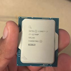 Intel Core i7-12700f