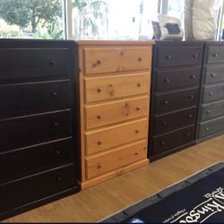 Jumbo Dresser Pinewood Deluxe $299 🌈🌈