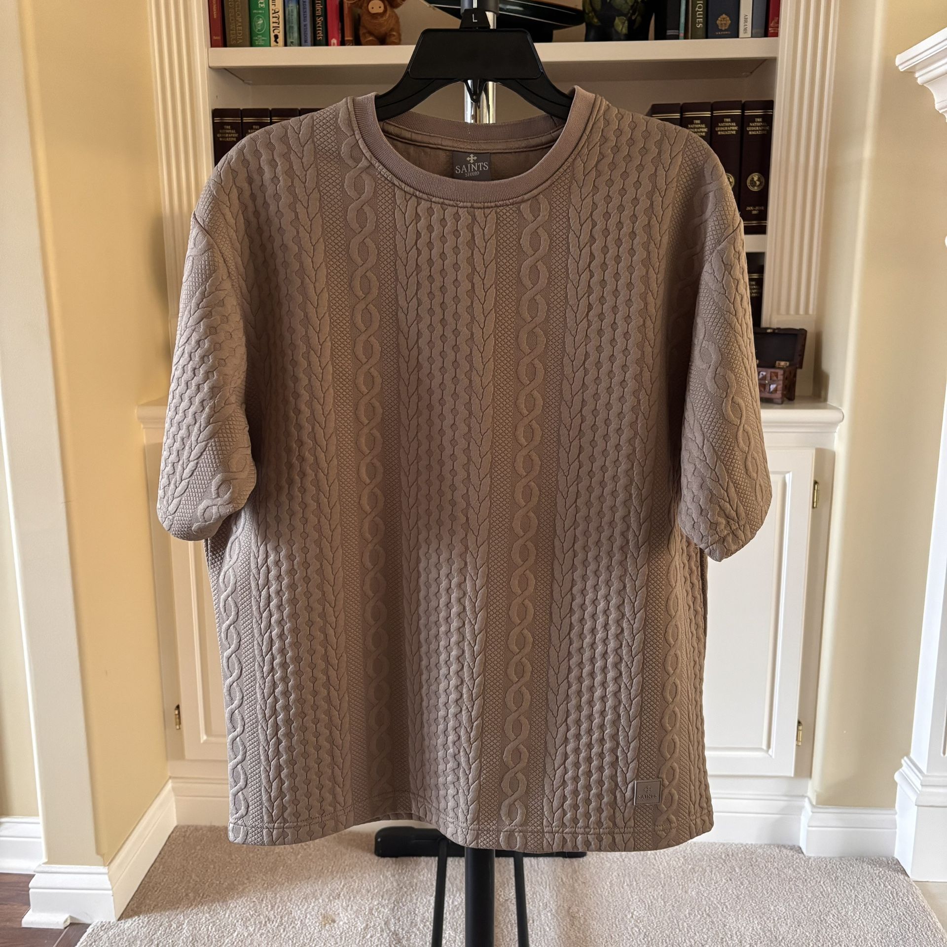 Saints Studio Embossed or textured short-sleeve