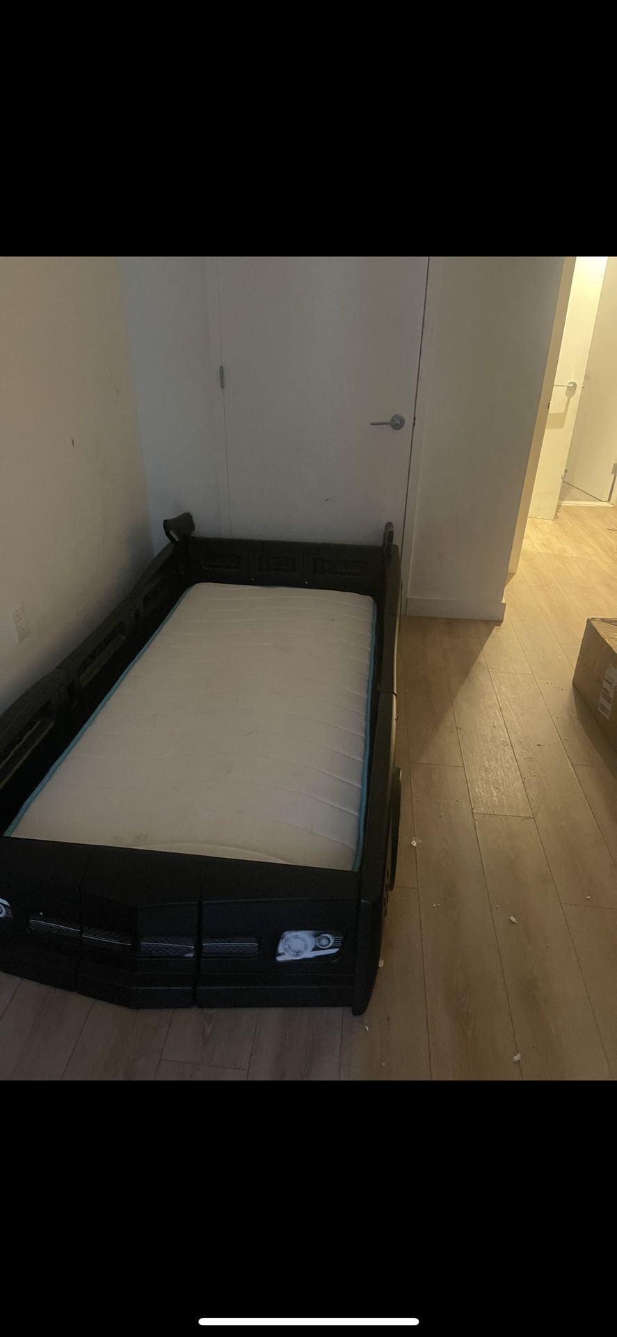 Twin size car bed with mattress