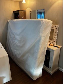 Queen mattress