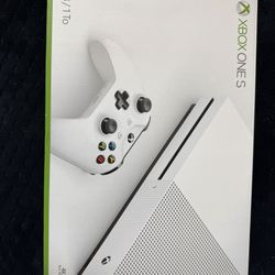 Xbox One S 1TB