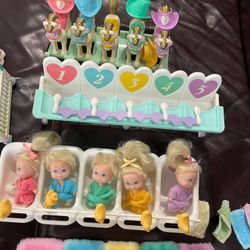 Quints Play sets And Many Accessories 