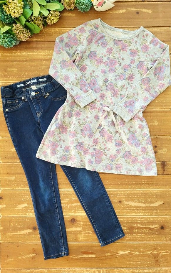 SIZE 8 GIRLS 2-PIECE OUTFIT GRAY FLORAL PRINT LONG SWEATER TUNIC W/BLUE SUPER SKINNY JEANS