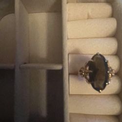 Beautiful Vintage 10k Solid Gold Ring size 7