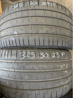 (2) 23” Pirelli Pzero 325/30/23 used tires like new