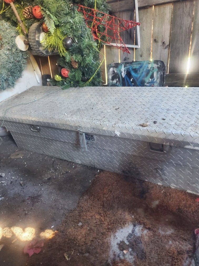 Dimond Plate Tool Box