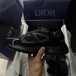 brand new dior sneakers
