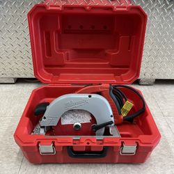 Milwaukee 7 1/4” Tilt Lok Corded Circular Saw 6391 *5397