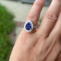 Tanzanite diamond ring