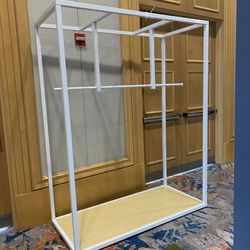 Clothing rack with steel frame, Maple finish MDF base & partitioned rail