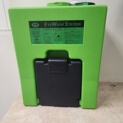 SAS Safety Portable Emergency Eyewash Station