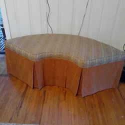 A Seating Bench Very Sturdy $50 Also A Black Console Table $75