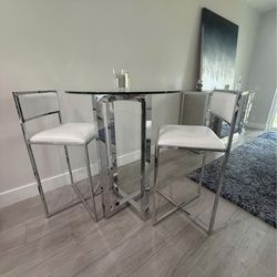 City furniture pub table