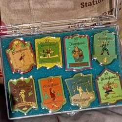 Disney Pin Set
